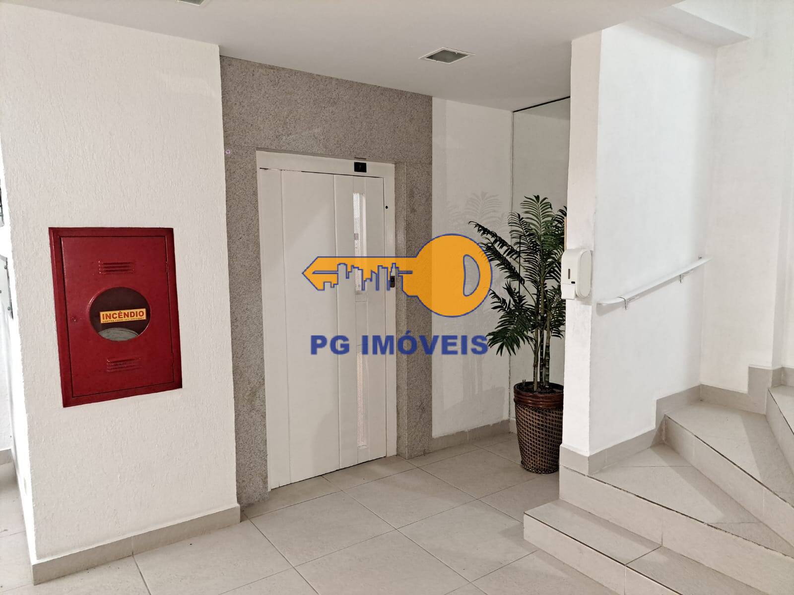 Apartamento à venda com 3 quartos, 170m² - Foto 9