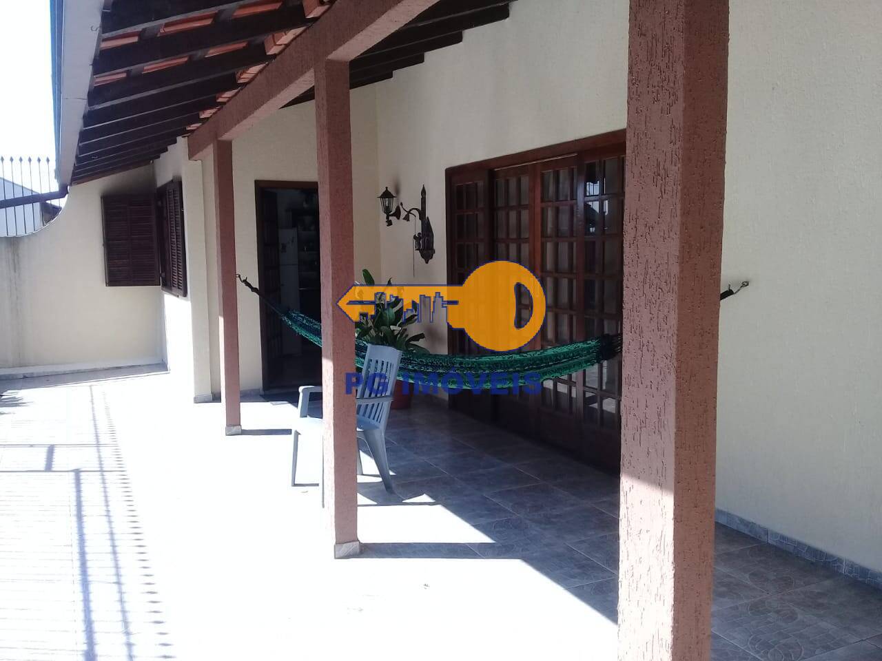 Casa de Condomínio à venda com 3 quartos, 240m² - Foto 3