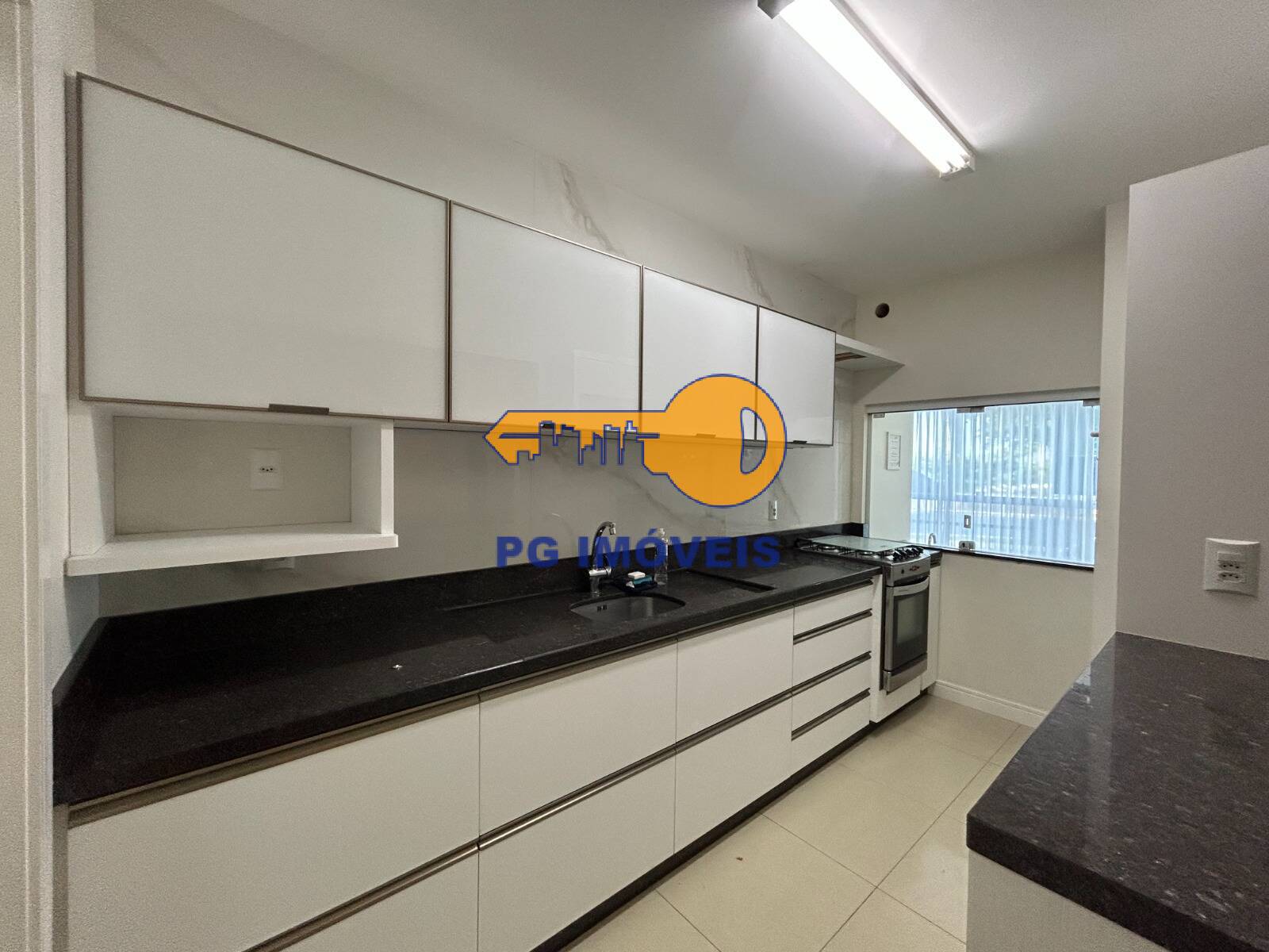 Apartamento à venda com 3 quartos, 133m² - Foto 18