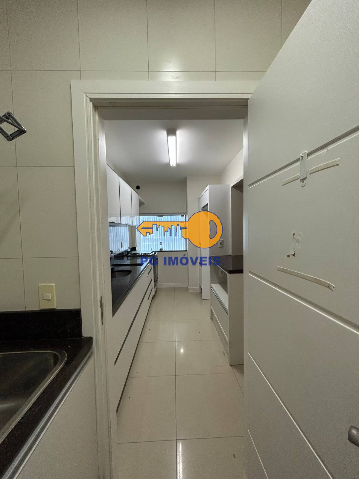 Apartamento à venda com 3 quartos, 133m² - Foto 22