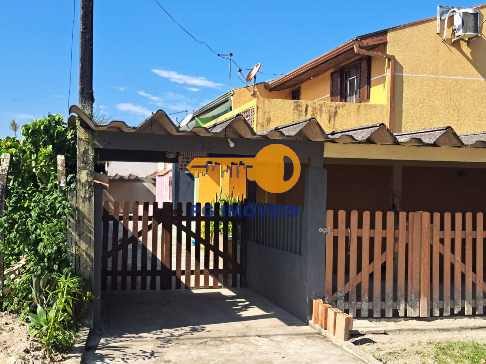 Sobrado à venda com 5 quartos, 120m² - Foto 1